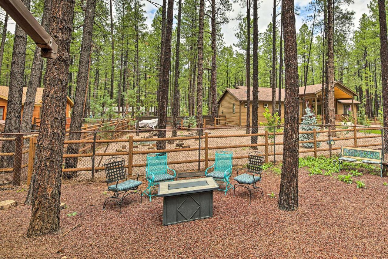 A-Frame Pinetop Lakeside Cabin Under The Pines! Vila Exterior foto